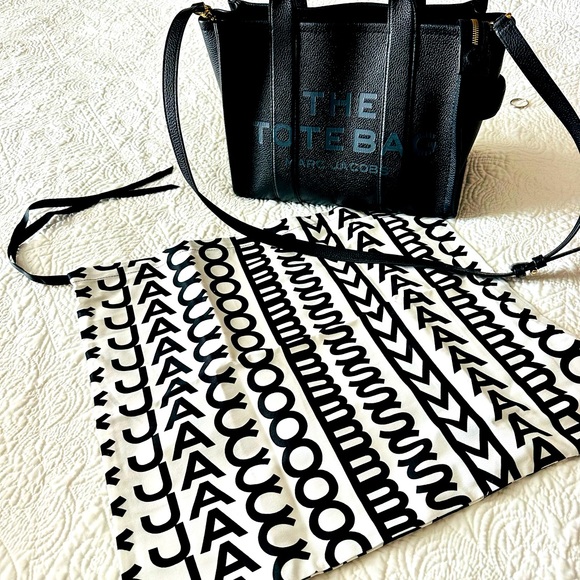 Marc Jacobs Authentic Black Medium Leather Tote Bag - Picture 10 of 12